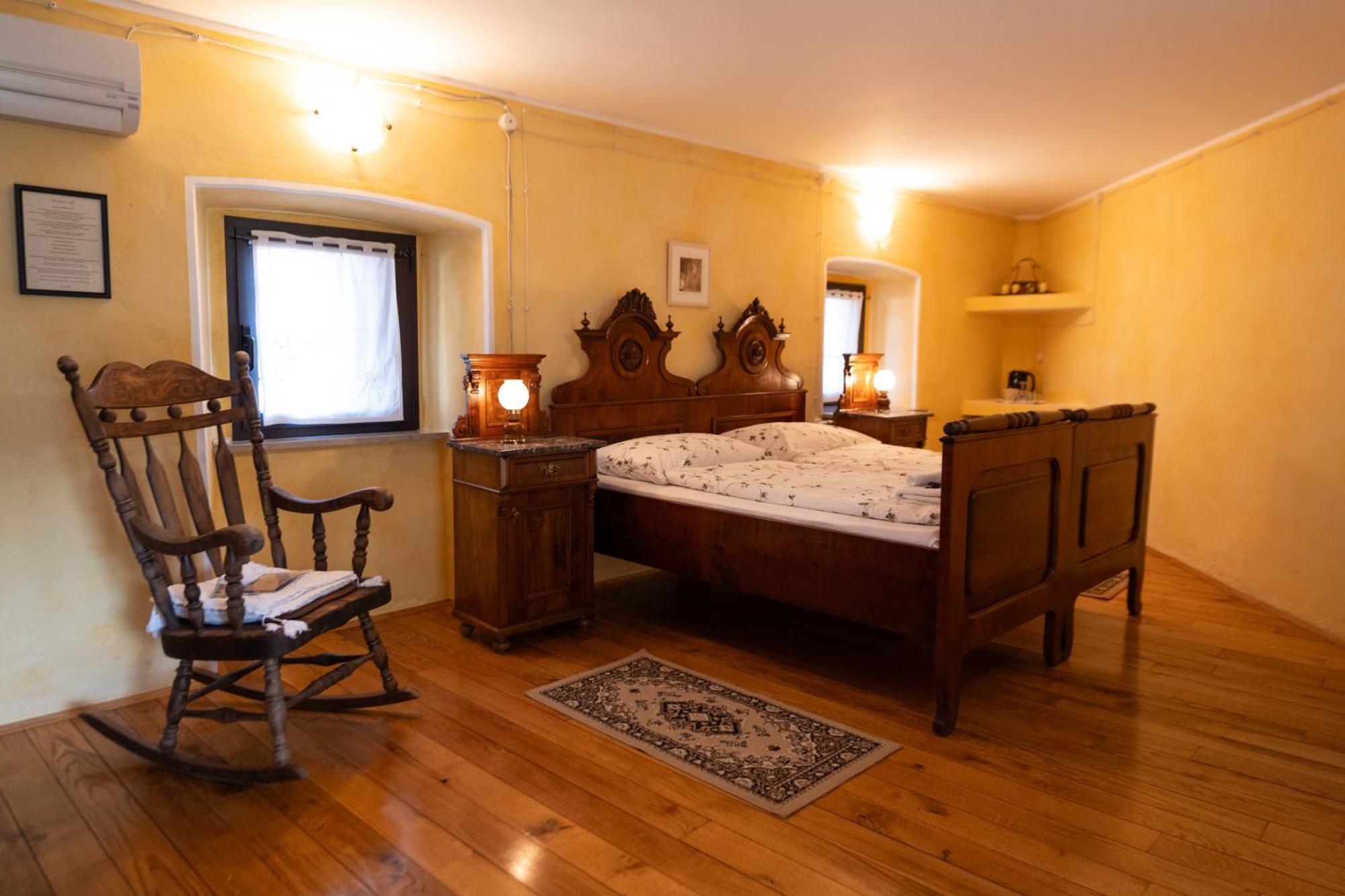 Skerlj Wine Estate Guest House Tomaj Eksteriør bilde